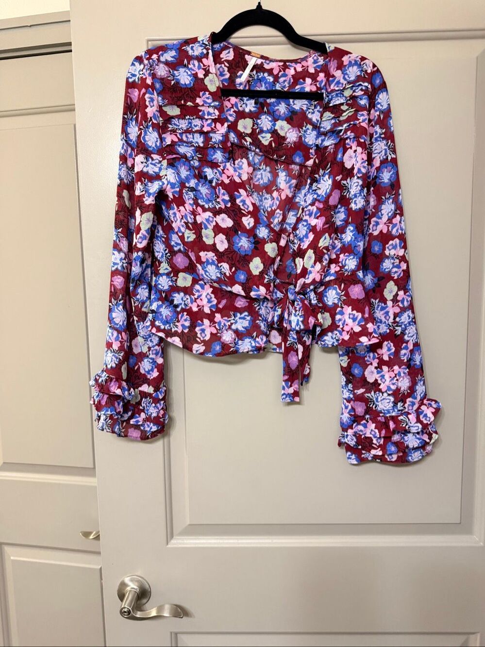 Free People Womens Size S Red Floral Long Sleeve Tie Front Blouse Top
